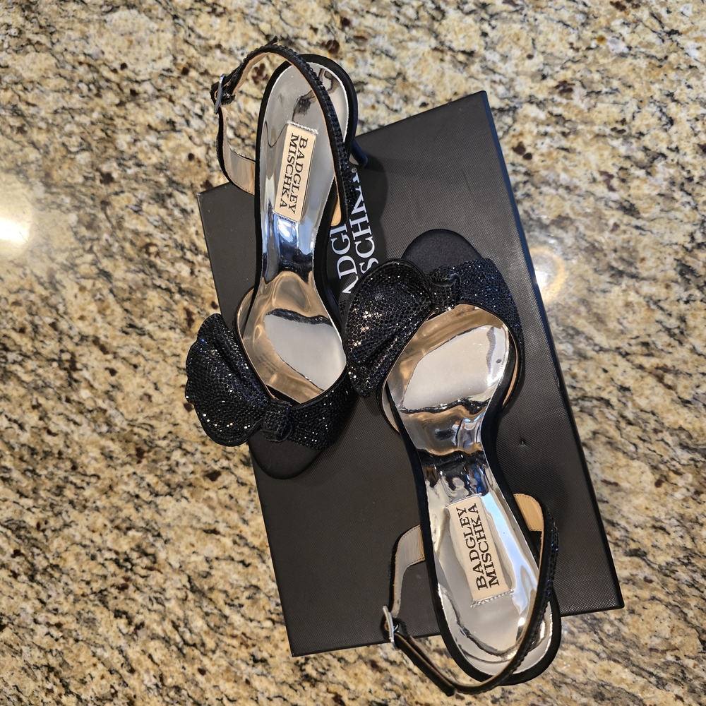 Badgley Mischka Black Slingback Heels with Sparkly Finish - Picture 2 of 10
